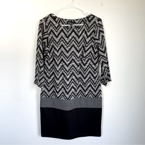 RN Studio by Ronni Nicole color block dress